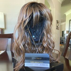 BNIB Belle Tress London High Tea in Mocha with Cream